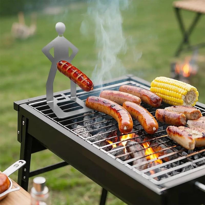 GrillMester™ Pølkeholder – Perfekt grillning uden besvær (og med et smil)