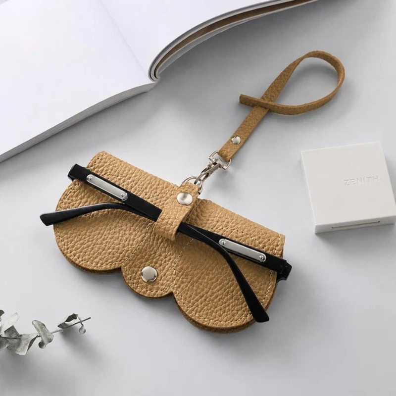 BrilleLux™ | Elegant beskyttelse til dine briller – uden det klodsede etui